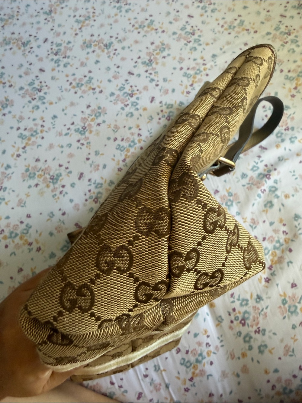 Gucci Tan Brown GG Canvas Tote with Gold Trim - Picture 11 of 11